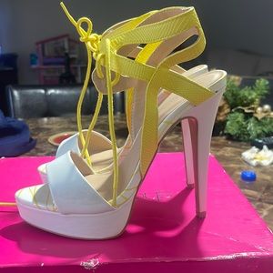 HEELZ white and yellow 7.5